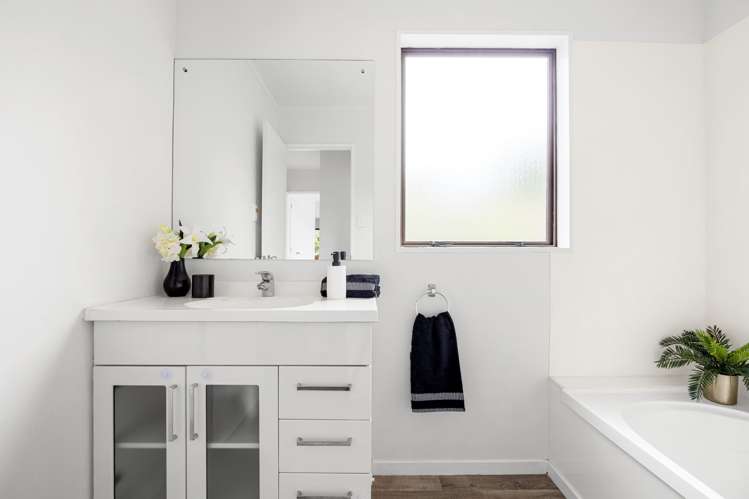 32 Cromwell Drive Fitzroy_17