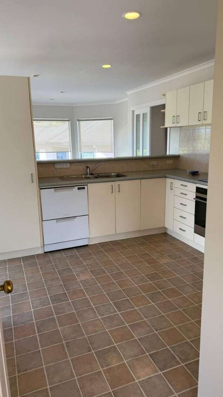 33 Blue Heron Rise Stanmore Bay_13