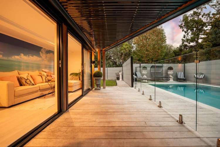 7 Hartles Place Mellons Bay_24