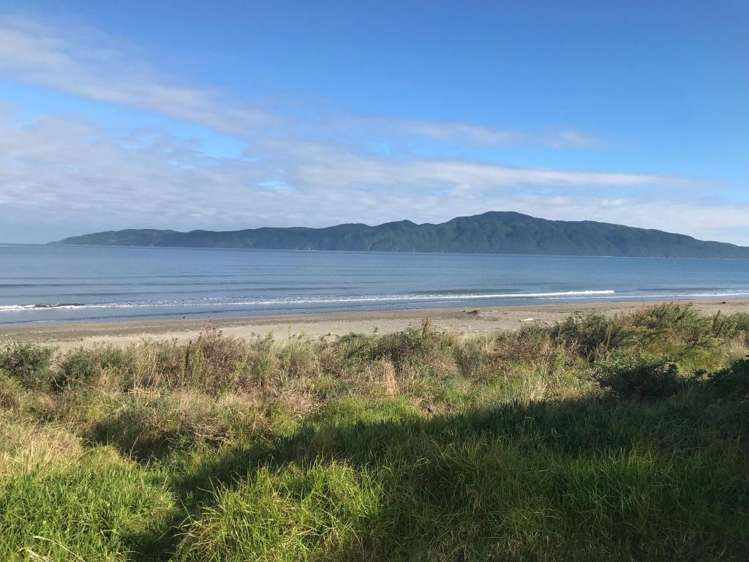 24/4 Seaview Road Paraparaumu Beach_2