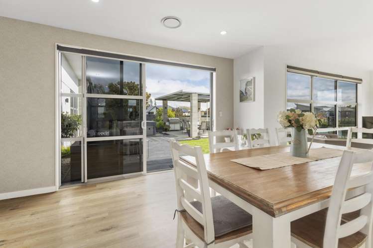 21 Torbay Avenue Lake Hood_8