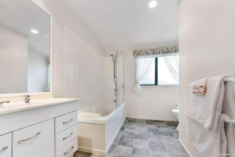 17a Fairleigh Avenue Mount Albert_11