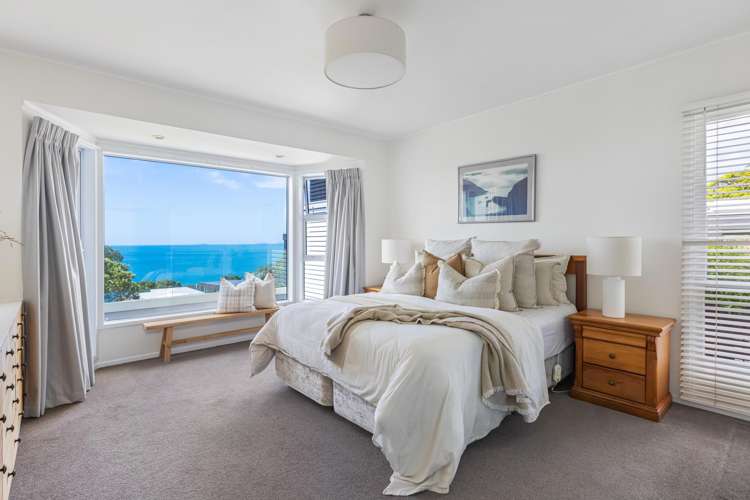 25 Whitby Crescent Mairangi Bay_11