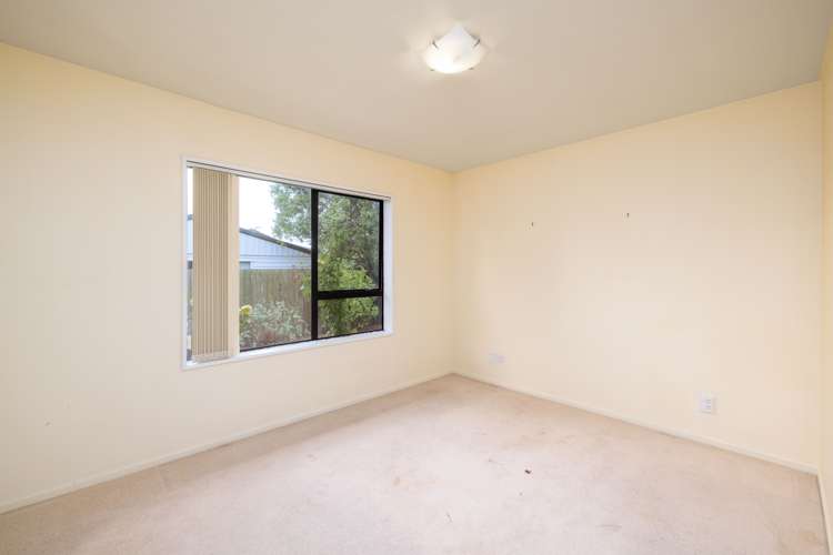 1/19 Raupo Street Bromley_6