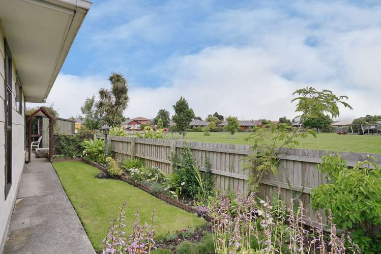 37b Seadown Crescent Amberley_17