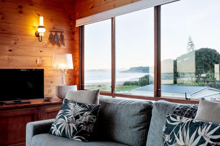 6 Makorori Beach Road Makorori_7