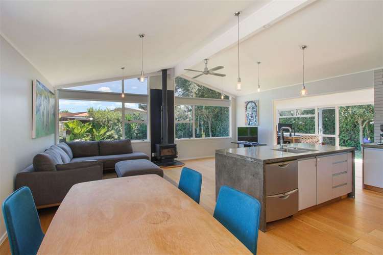 11 Taihiki Road Clarks Beach_8