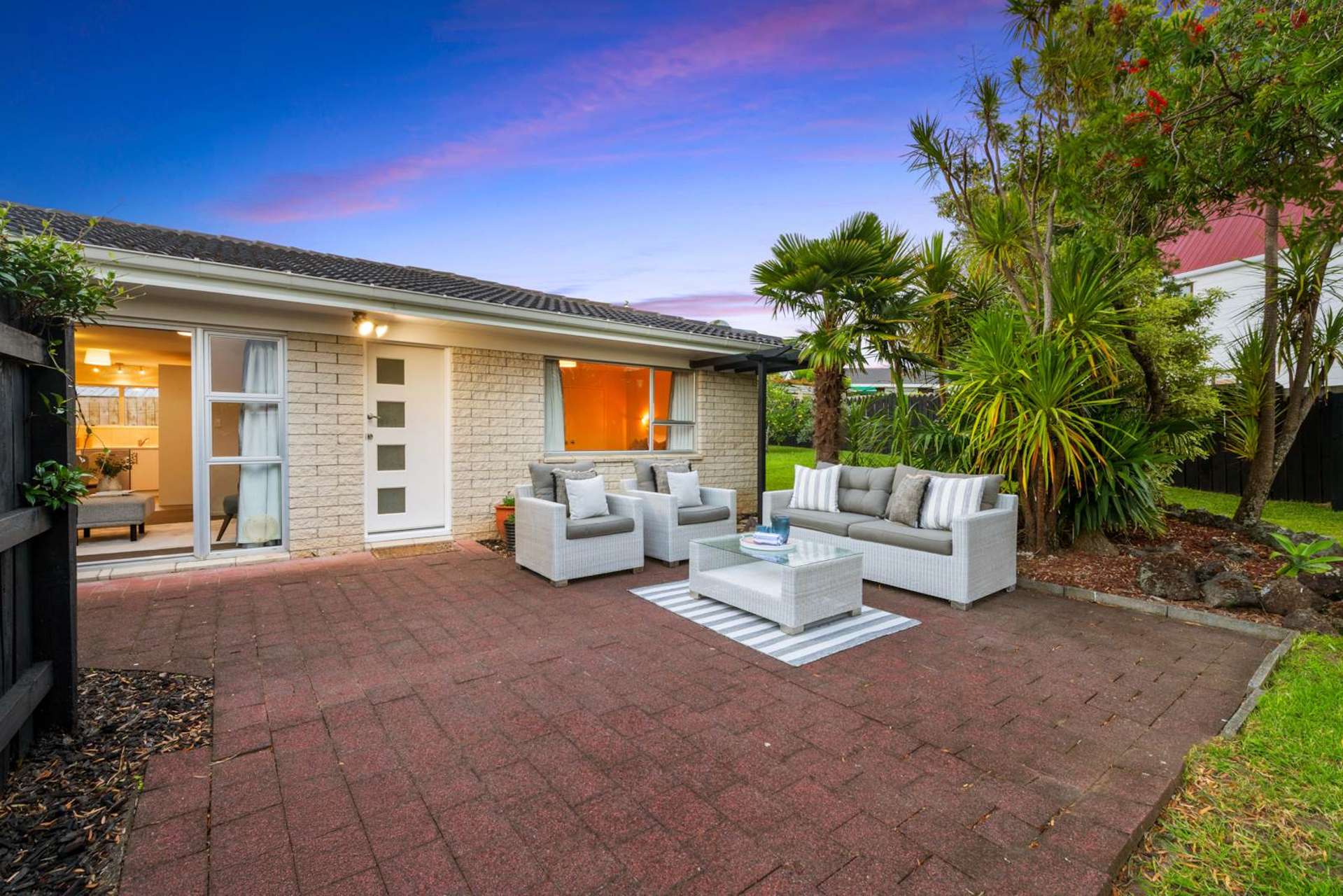 Unit 2/34 Ballater Place Highland Park_0