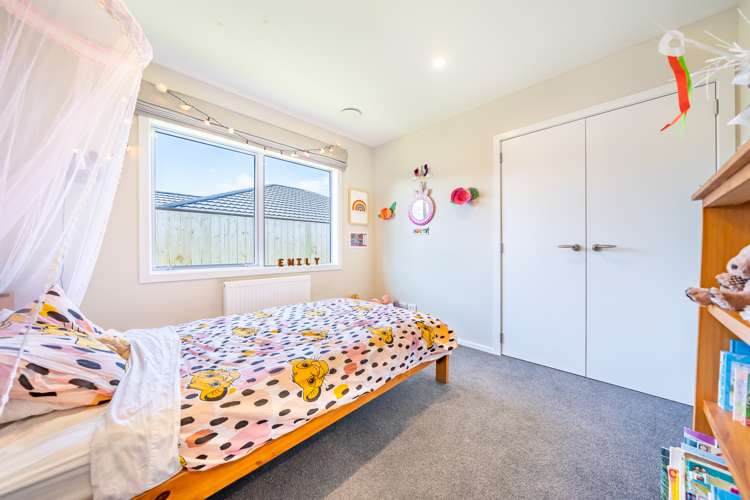 6 Poulson Grove Trentham_17