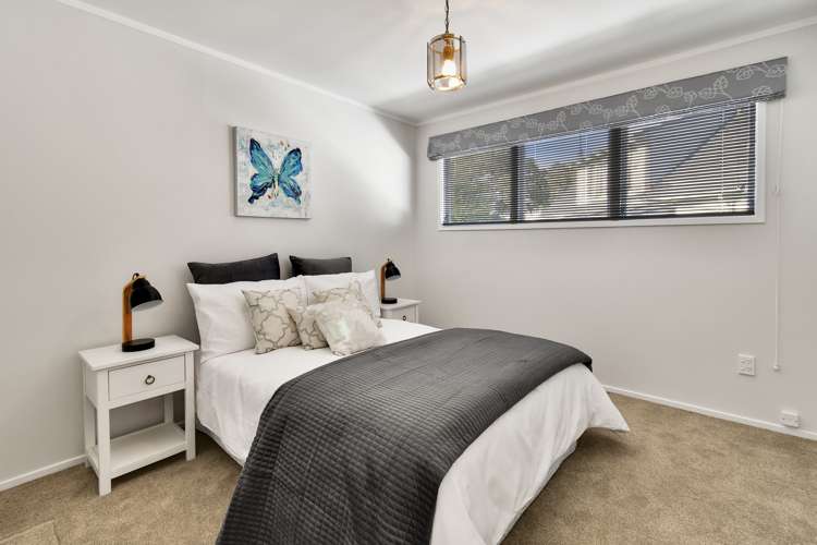 2 Rochas Place Clover Park_14