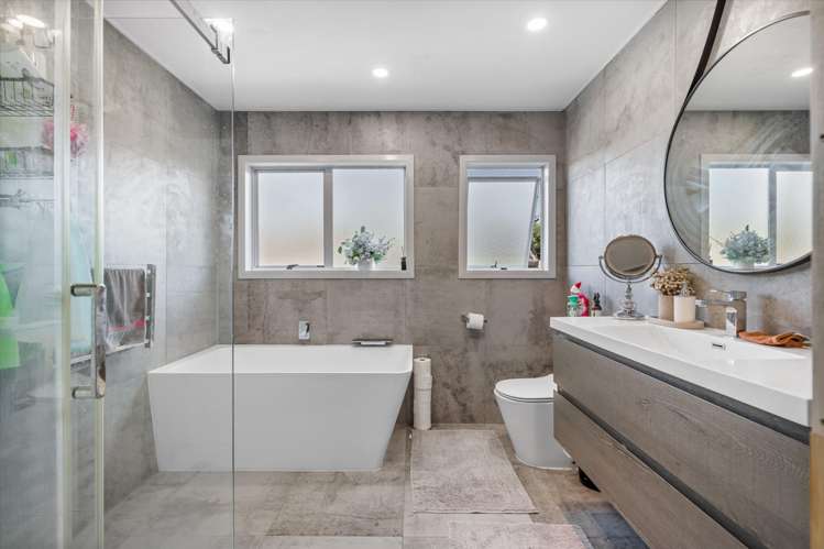  44 Zita Maria Drive Massey_7