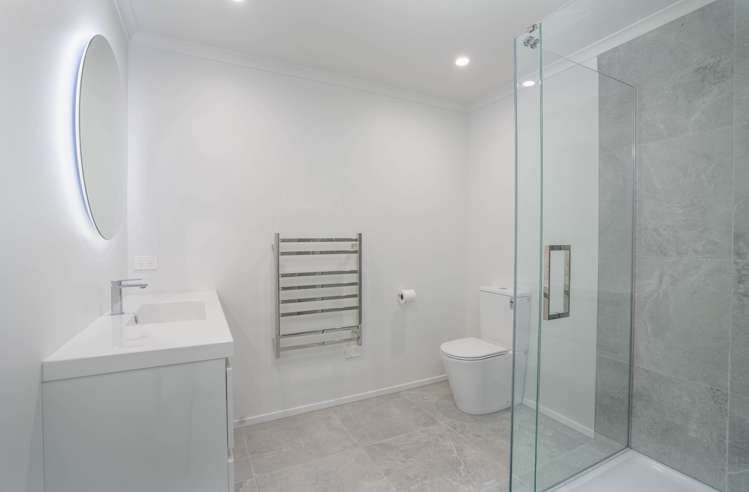 16 Maison Way Rangatira Park_6