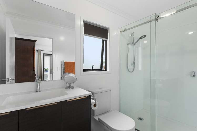 37 Whitaker Street 10770_5