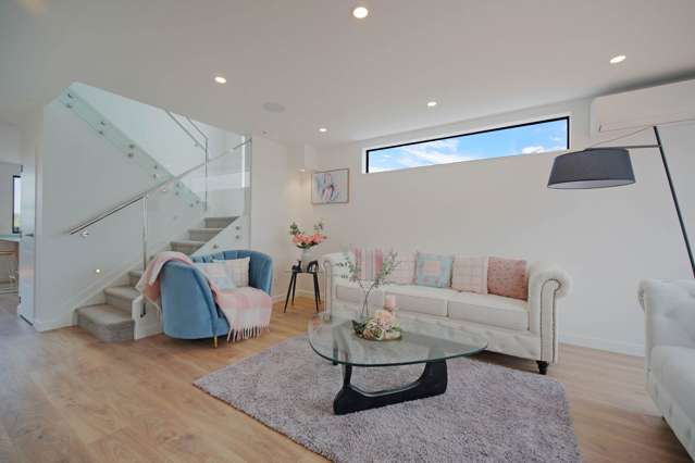 Developer’s Final Masterpiece – Must Be Sold!