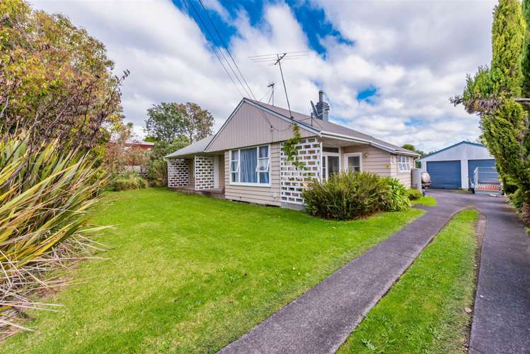 114 Rathgar Road Henderson_13