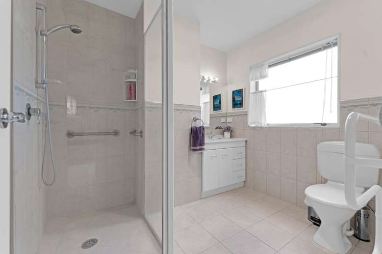 24/169 Sturges Road Henderson_15