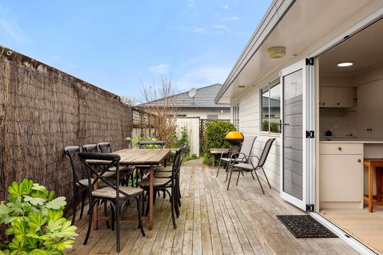 9/690 Gladstone Road Te Hapara_13