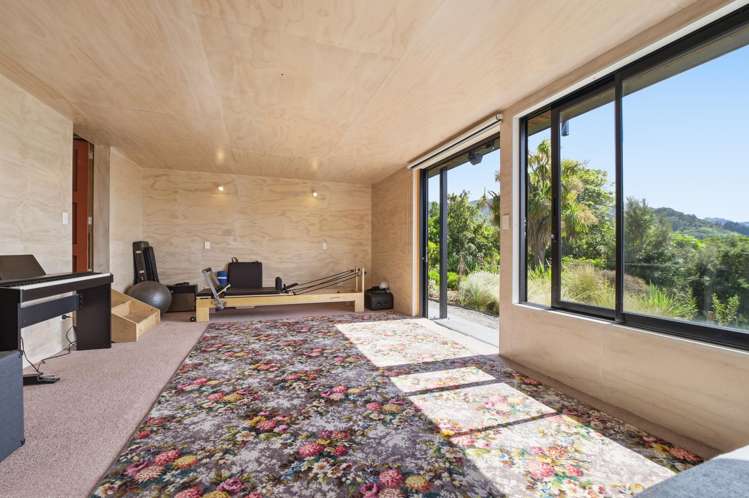 6 Merlincote Crescent Governors Bay_13