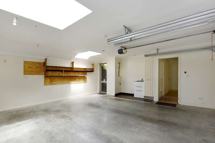 2 Cambria Gardens The Wood_18