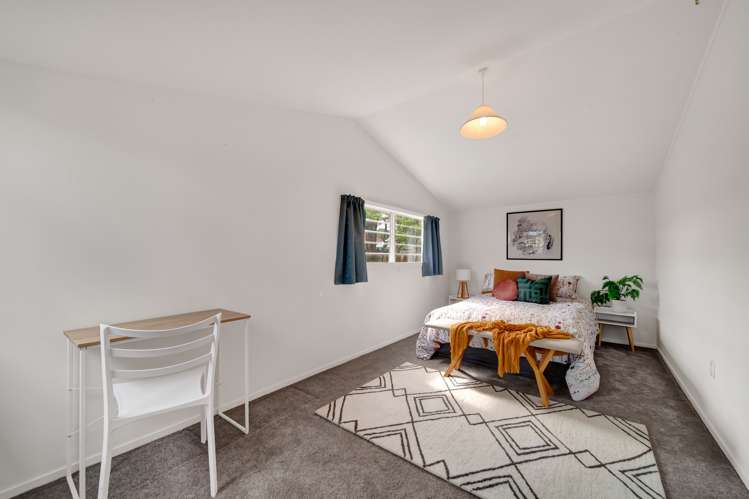 12 Selwyn Crescent College Estate_17