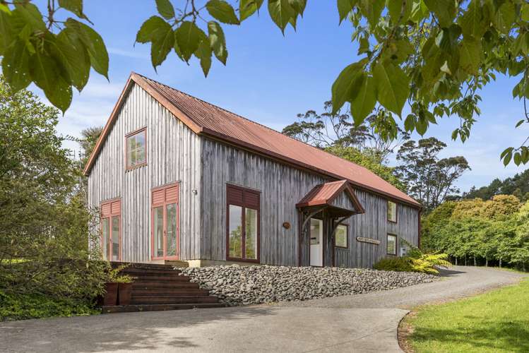 48 Attwood Road Paremoremo_13