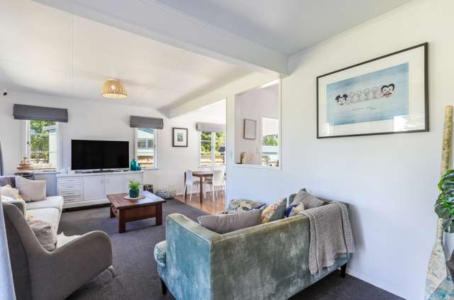 13 Lake Road Mangakino_2