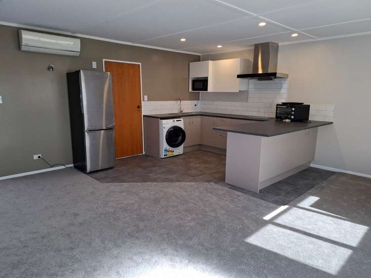 69 Maplesden Drive Clendon Park_1