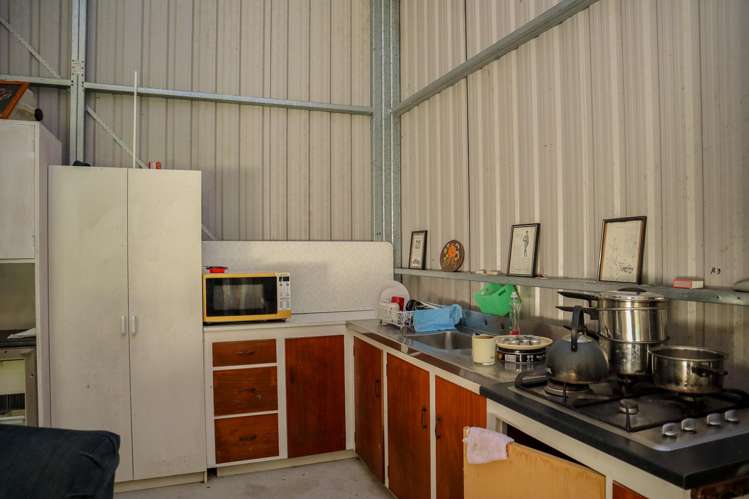 172 Clifton Road Kaiata_10