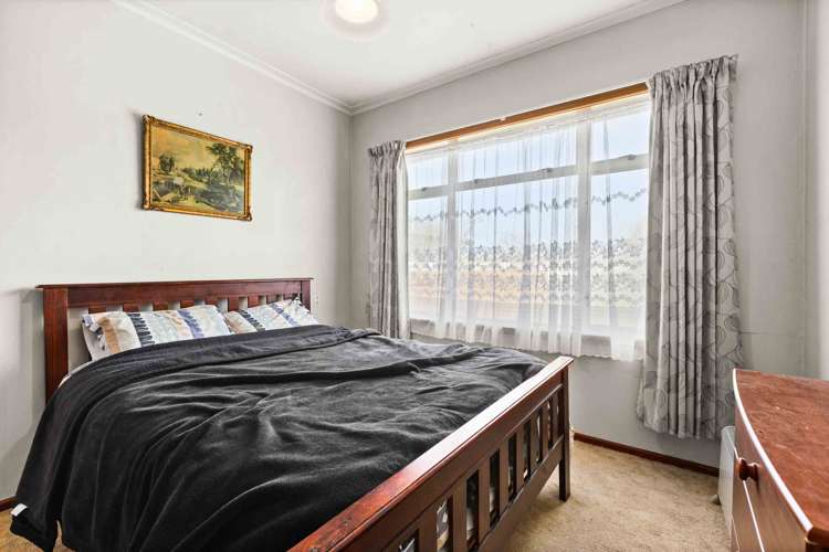 812 Lyell Street Akina_11