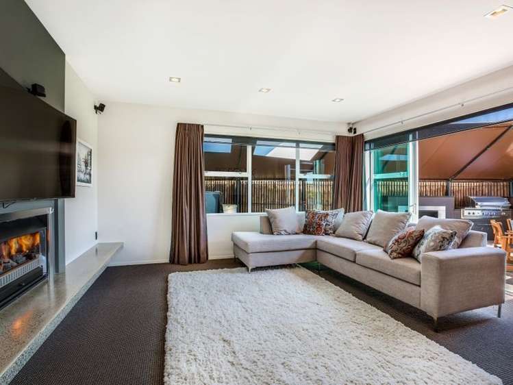 28 Stranraer Crescent Wattle Downs_17