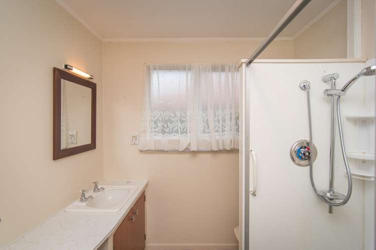 2/22 Birkett Street Temuka_4