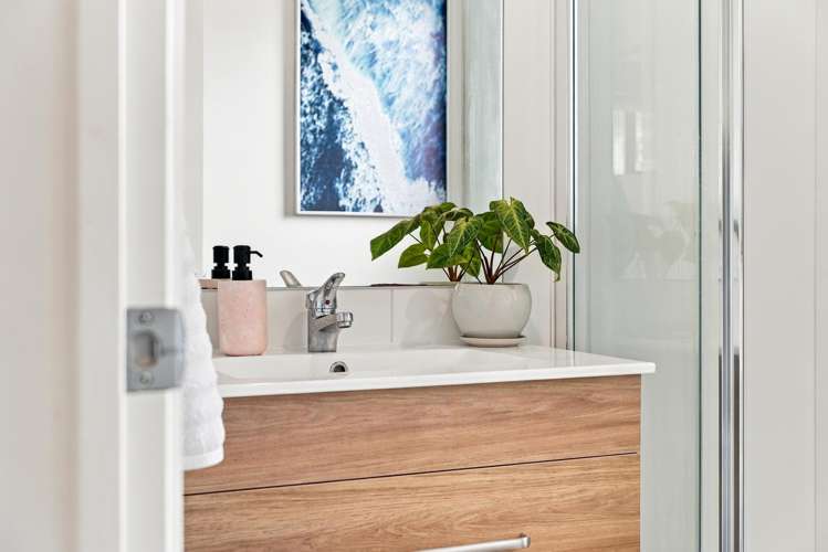 1 Tokai Place Glen Eden_17