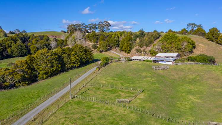 6 Millett Road Whangaripo_10