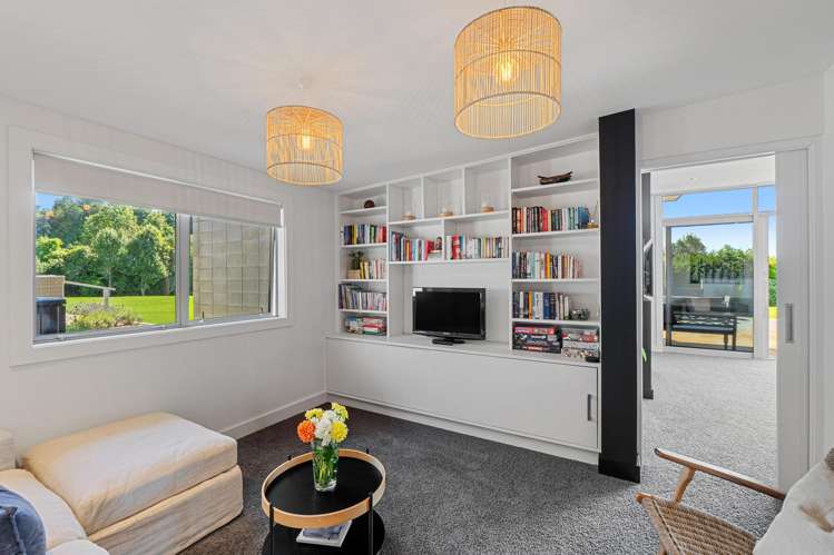 23-25 Black Road Otatara_13