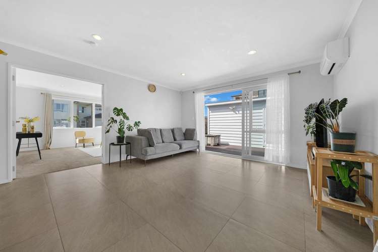 4 Iwinuku Crescent Wattle Downs_4