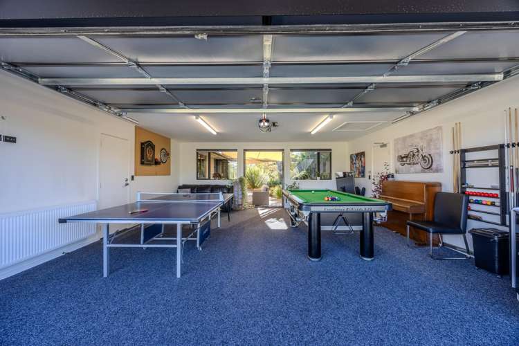 10 Jack Young Place Albert Town_22