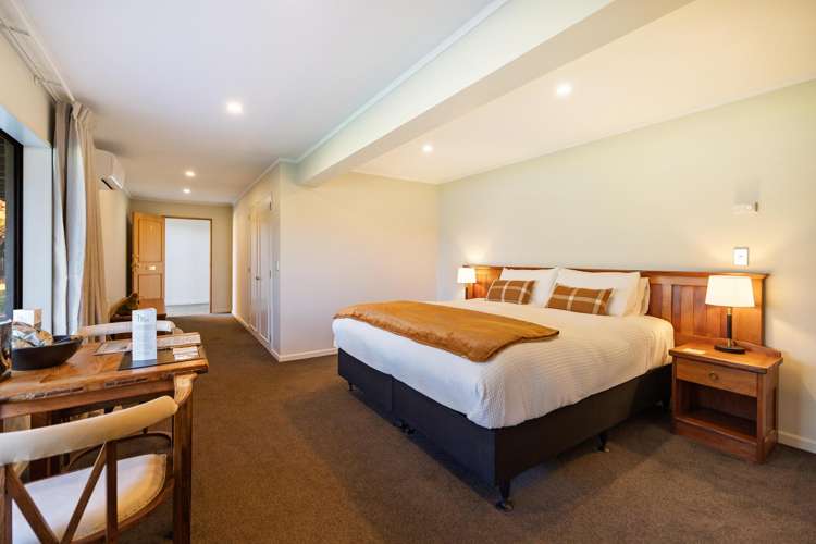 28 Evergreen Place Sunshine Bay_25