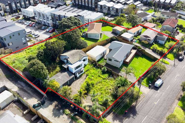 74,74A/86,88,90 Hillside Avenue Mt Wellington_11