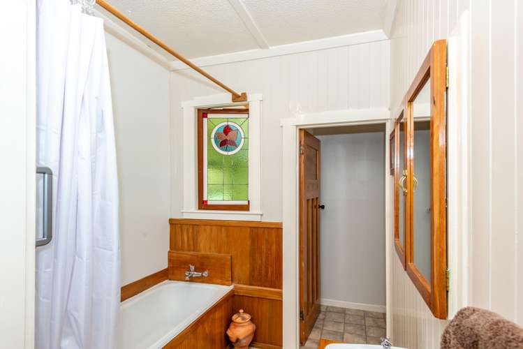 8 Iranui Road Inner Kaiti_17