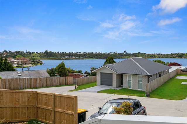 204 Welcome Bay Road (1 Te Rehutai Rise) Welcome Bay_1