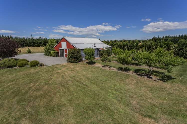 2570 South Eyre Road West Eyreton_14