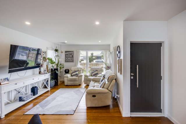 210 Tudor Avenue Mayfair_4