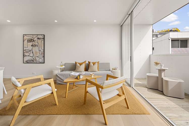 3b/12 Fisher-Point Drive Auckland Central_12