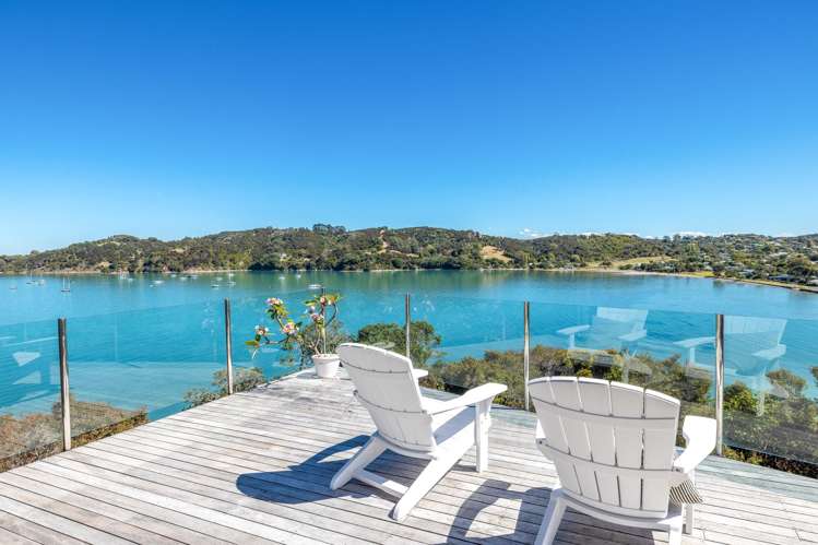 72 The Esplanade Oneroa_3