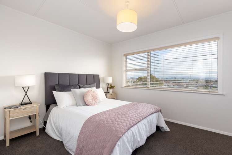 10 Bisley Avenue Moana_5