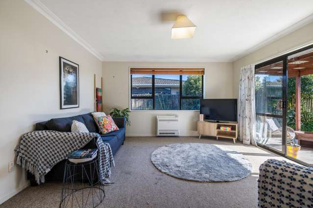 1/52a Aorangi Road Bryndwr_1