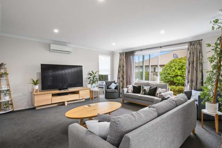 15 Lydiard Place Beachlands_8