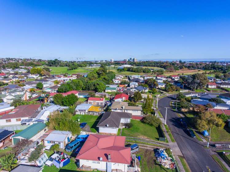 36 Awatere Street Clover Park_16