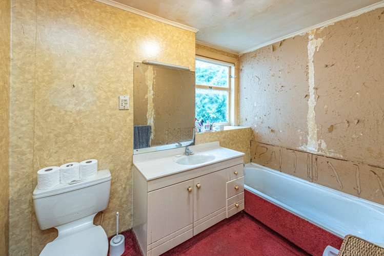 256 No 2 Line Okoia_22