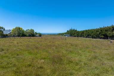 29 and 7 Skevingtons Road_4